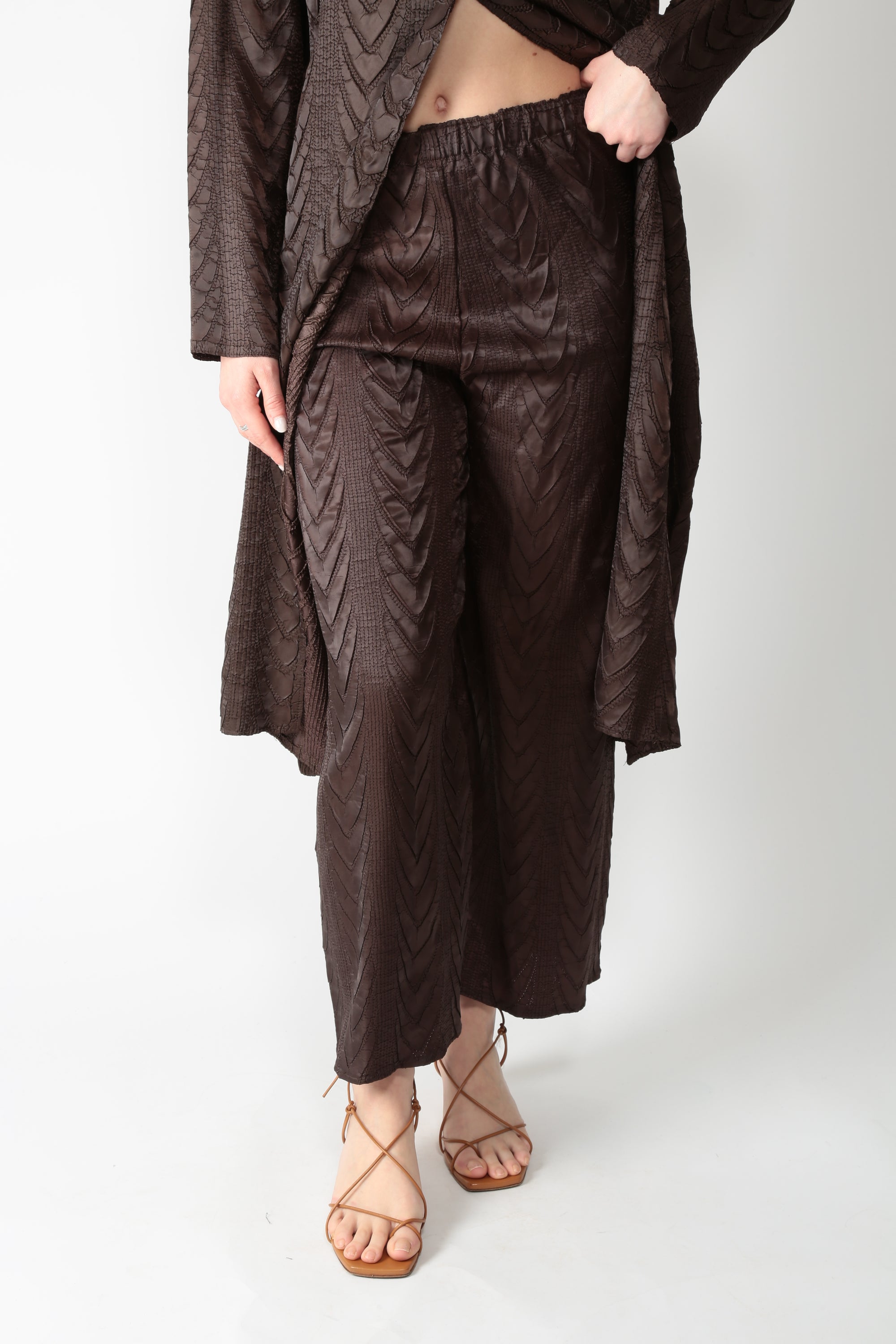 https://admin.shopify.com/store/gulieshop/products/15866795229533#:~:text=https%3A//www.gulieshop.it%20%E2%80%BA%20products%20%E2%80%BA%20meimeij%2Dpantalone%2Dampio%2Dm6py02%2D1