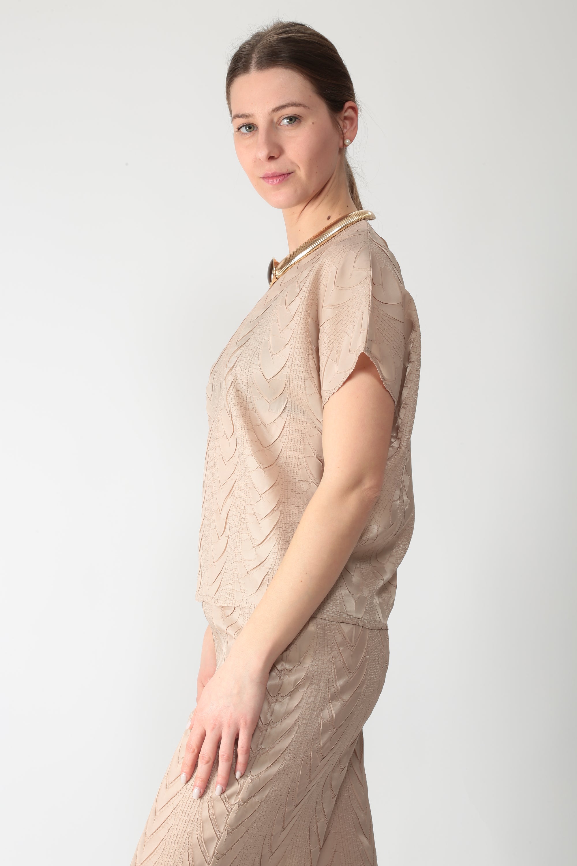 https://admin.shopify.com/store/gulieshop/products/15866795163997