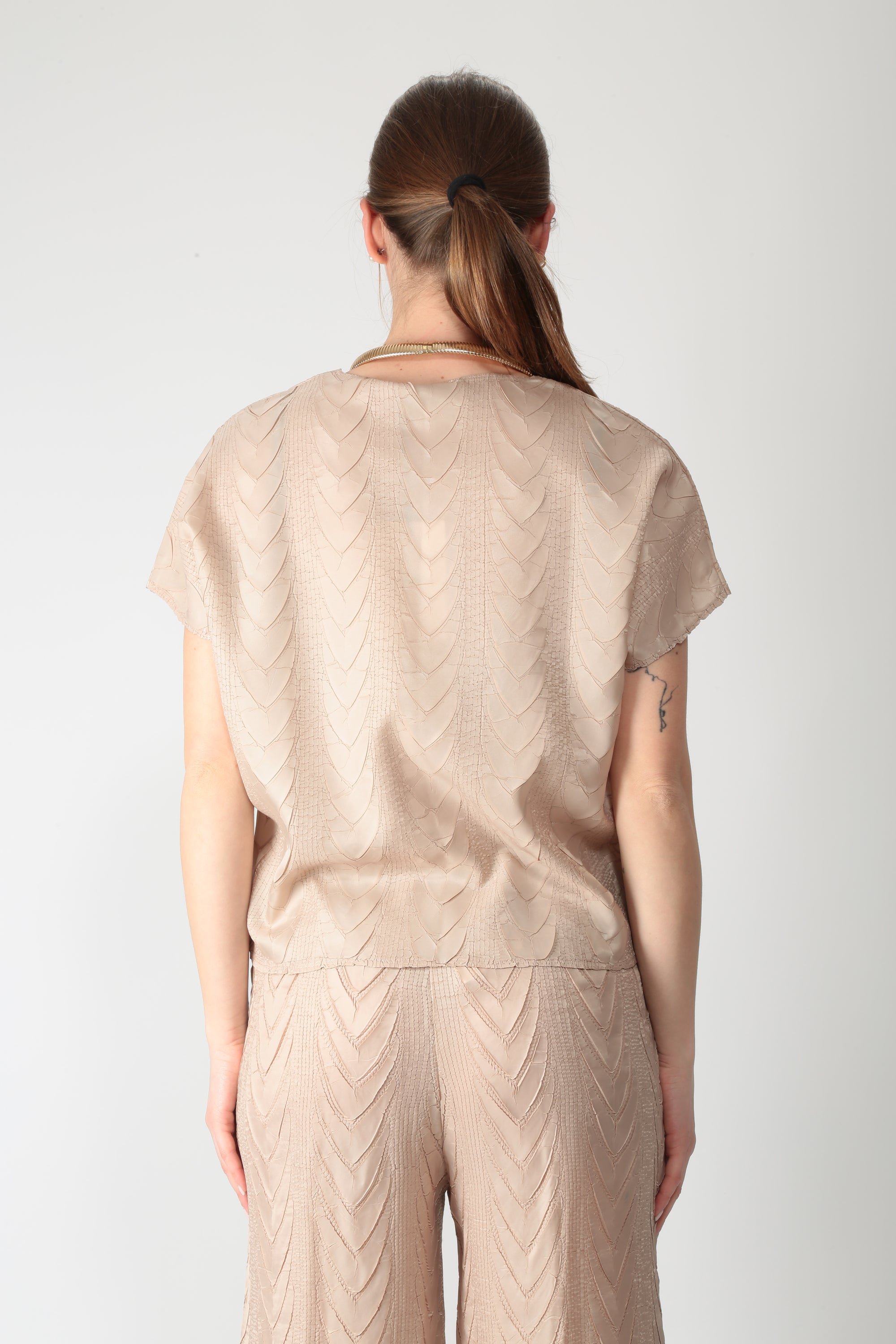 https://admin.shopify.com/store/gulieshop/products/15866795163997