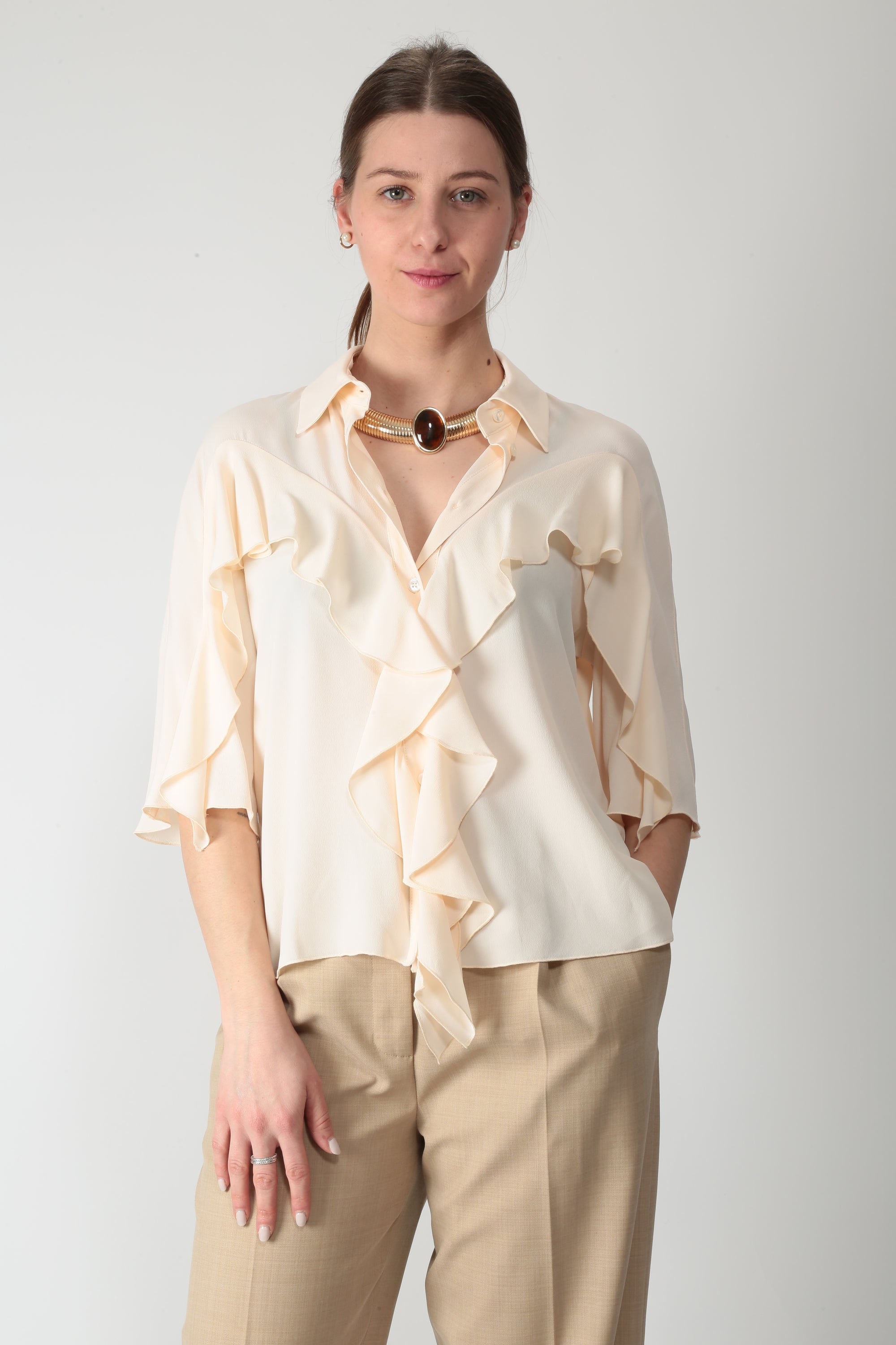 https://admin.shopify.com/store/gulieshop/products/15877227086173#:~:text=https%3A//www.gulieshop.it%20%E2%80%BA%20products%20%E2%80%BA%20l%2Dconti%2Dcamicia%2Dcon%2Drouge%2Dcheryl%2Dfs6t10