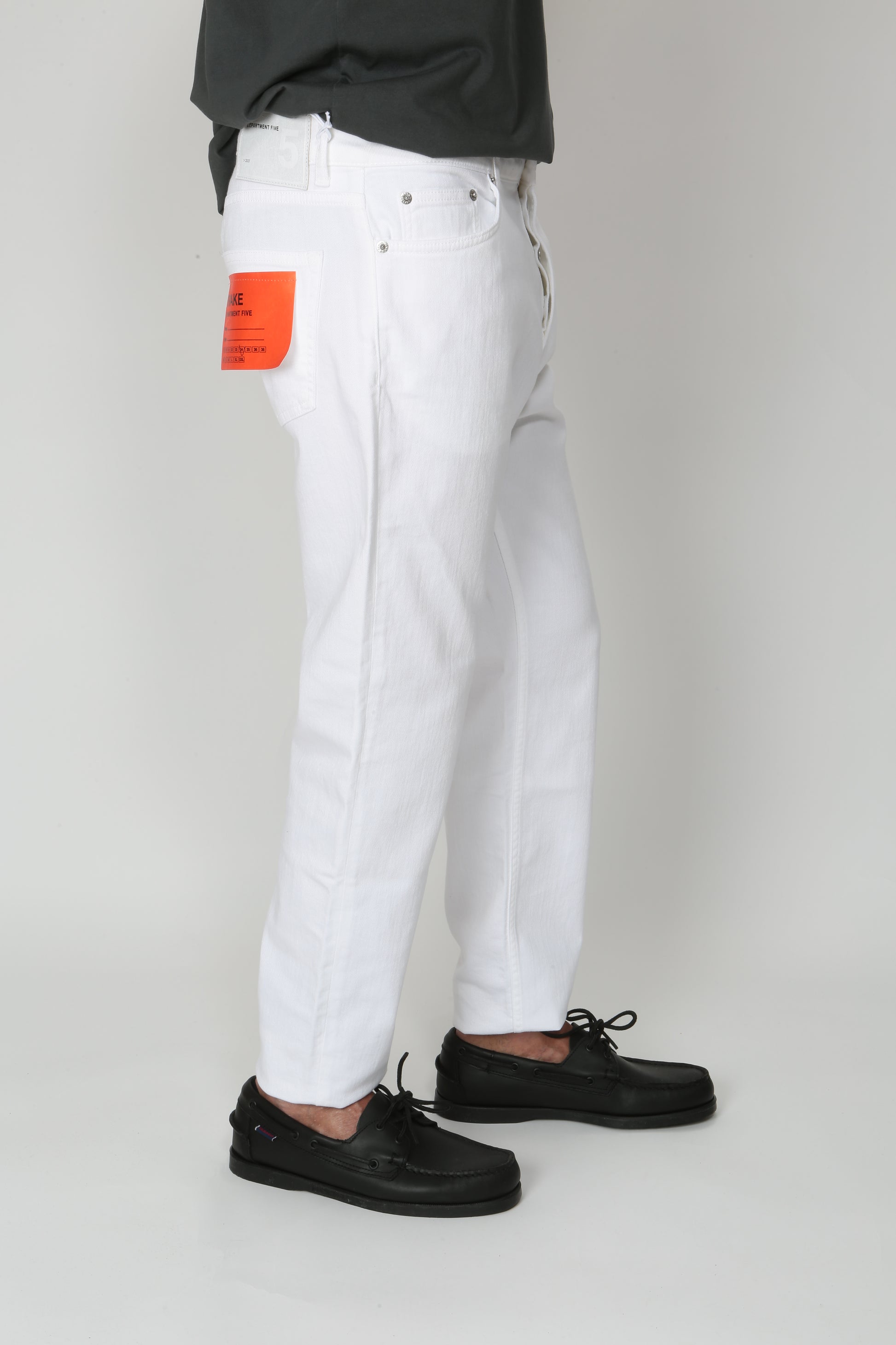https://admin.shopify.com/store/gulieshop/products/15376235331933#:~:text=https%3A//www.gulieshop.it%20%E2%80%BA%20products%20%E2%80%BA%20department%2D5%2Djeans%2Ddrake%2Dup51750d1ds0004376