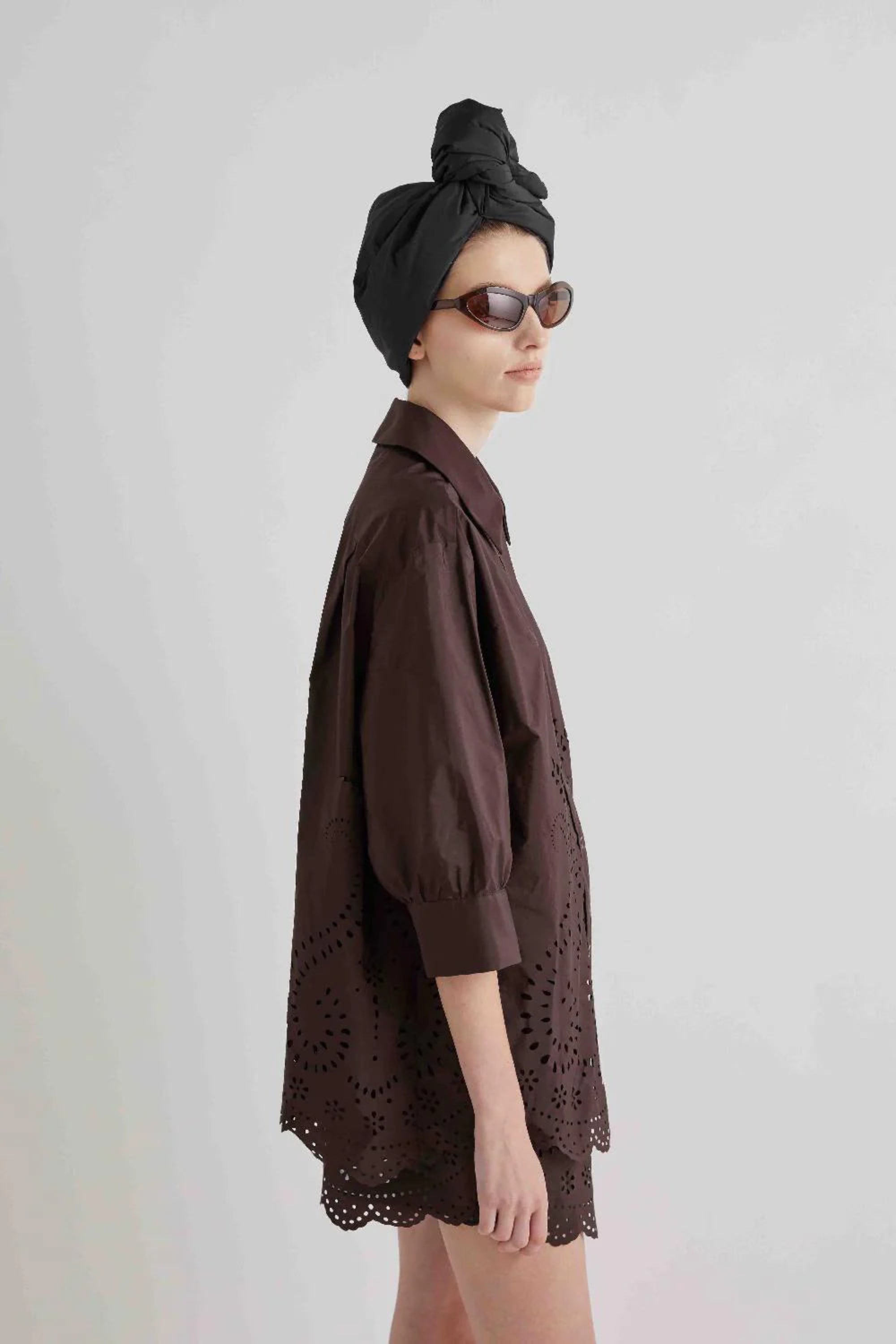 https://admin.shopify.com/store/gulieshop/products/16279613833565