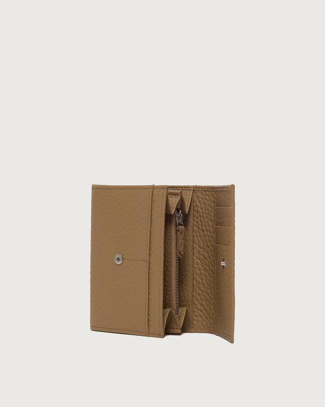 https://admin.shopify.com/store/gulieshop/products/16014679671133#:~:text=https%3A//www.gulieshop.it%20%E2%80%BA%20products%20%E2%80%BA%20orciani%2Dportafoglio%2Din%2Dpelle%2Da%2Dbusta%2Dsd0142