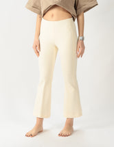 https://admin.shopify.com/store/gulieshop/products/8033258078446#:~:text=Invia-,L%20Conti%20Pantalone%20leggins%20a%20trombetta%20CNTI84,-Contenuto%20multimediale%201