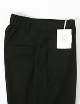 https://admin.shopify.com/store/gulieshop/products/7603681296622#:~:text=Invia-,Peserico%20Pantalone%20P04571Z,-Contenuto%20multimediale%201