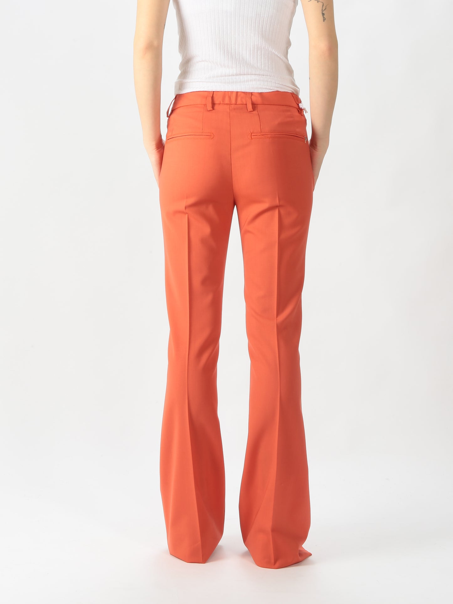 https://admin.shopify.com/store/gulieshop/products/8038744654062#:~:text=Invia-,Dondup%20Pantalone%20bootcut%20Lexi%20DP531WS0111DXXX212,-Contenuto%20multimediale%201