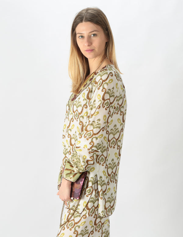 https://admin.shopify.com/store/gulieshop/products/8367411003741#:~:text=Invia-,Maliparmi%20Camicia%20in%20viscosa%20Officinalis%20JM447750594C6082,-Contenuto%20multimediale%201