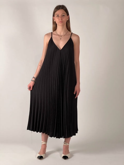 https://admin.shopify.com/store/gulieshop/products/7715354607854#:~:text=Invia-,Avi%C3%B9%20Abito%20391,-Contenuto%20multimediale%201