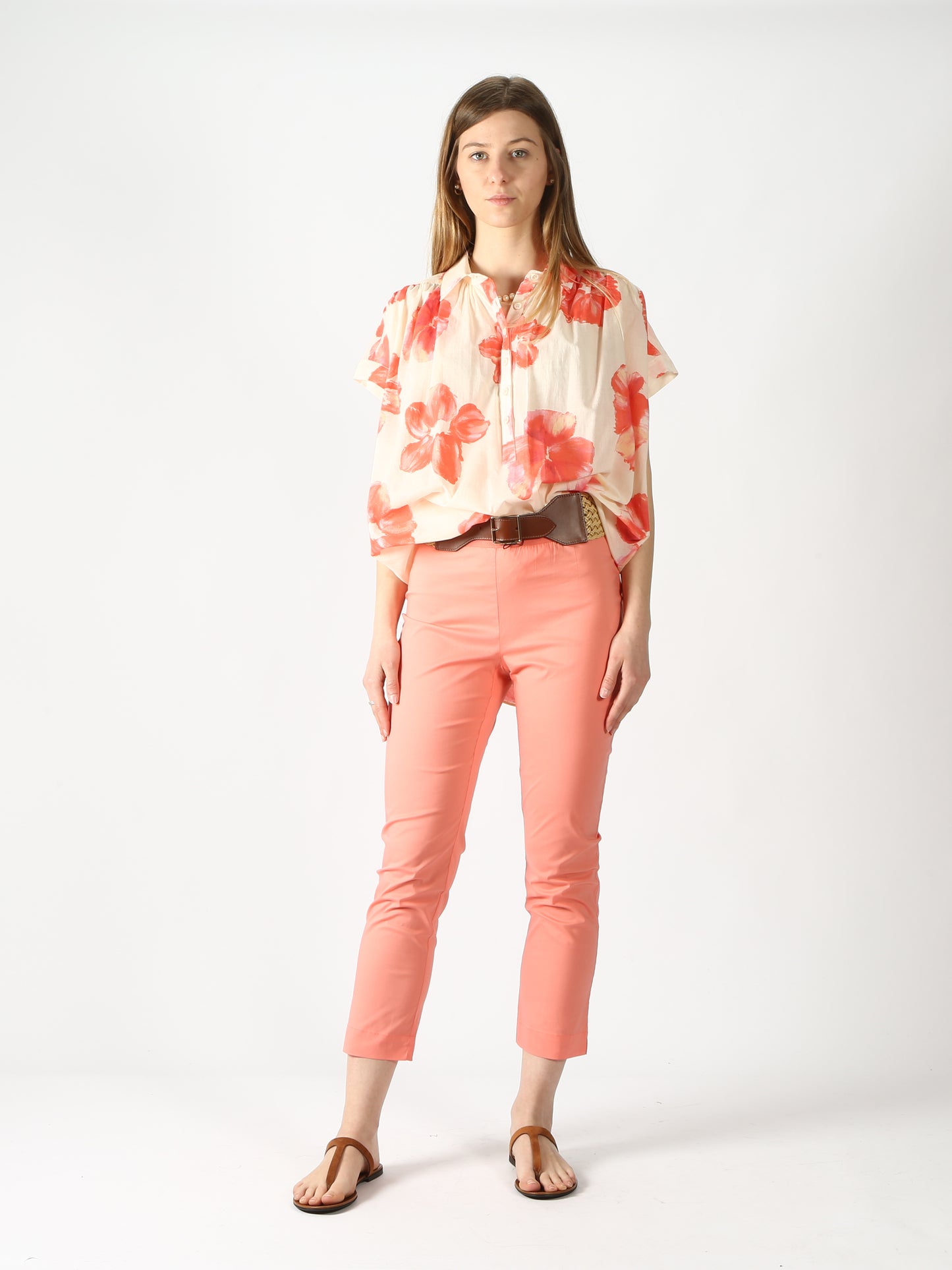 https://admin.shopify.com/store/gulieshop/products/7679917293806#:~:text=Invia-,Liviana%20Conti%20Leggins%20CNTK37,-Contenuto%20multimediale%201
