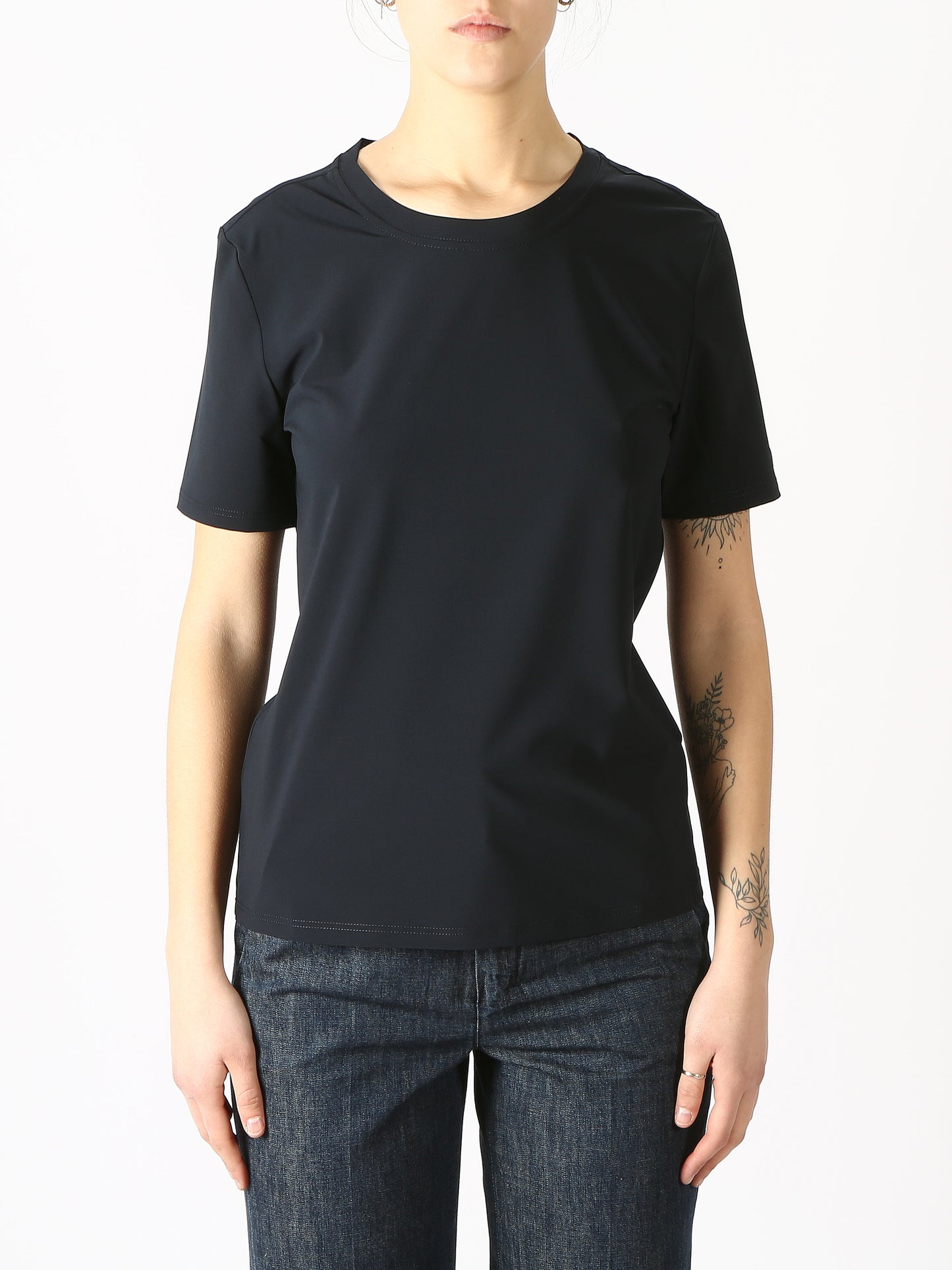 https://admin.shopify.com/store/gulieshop/products/7609875955950#:~:text=Invia-,MaxMara%20T%2Dshirt%20Hello,-Contenuto%20multimediale%201
