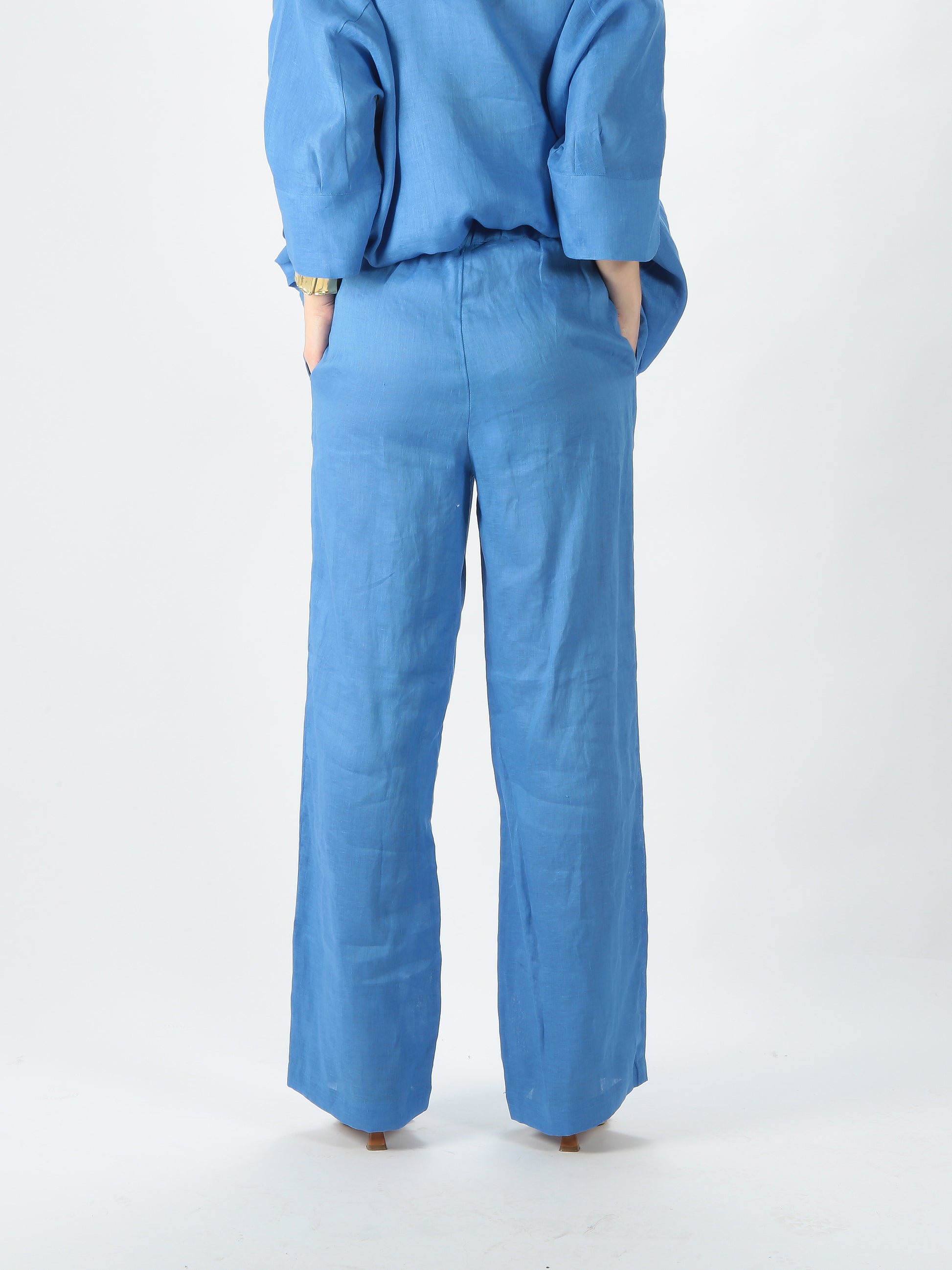 https://admin.shopify.com/store/gulieshop/products/8380327166301#:~:text=Invia-,Maida%20Mila%20Pantalone%20a%20palazzo%20in%20lino%2023291,-Contenuto%20multimediale%201